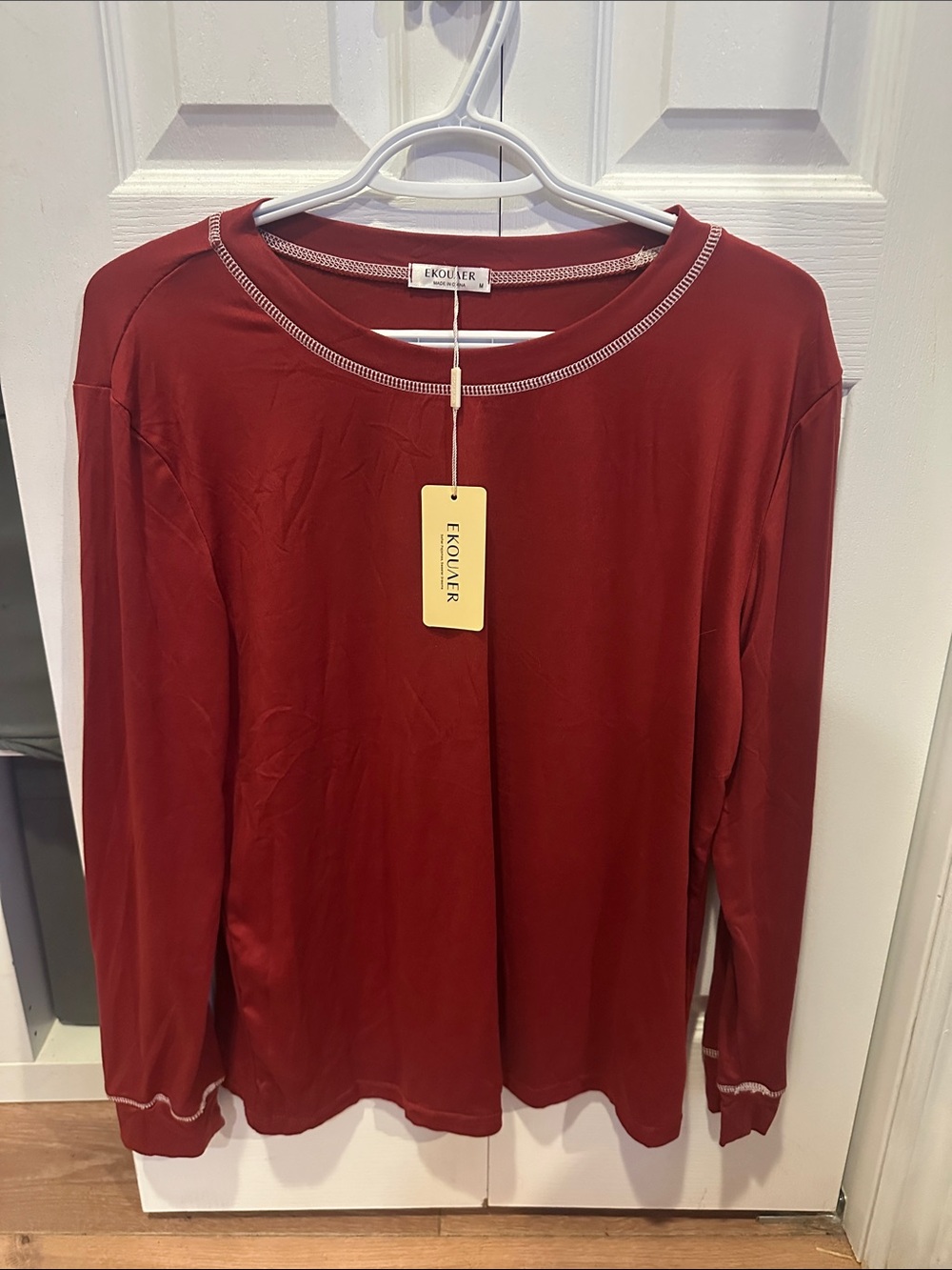 Women's Long-Sleeve Crew Neck Top - Burgundy